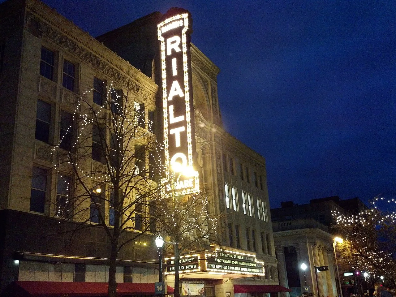 Joliet Rialto Square Theatre district